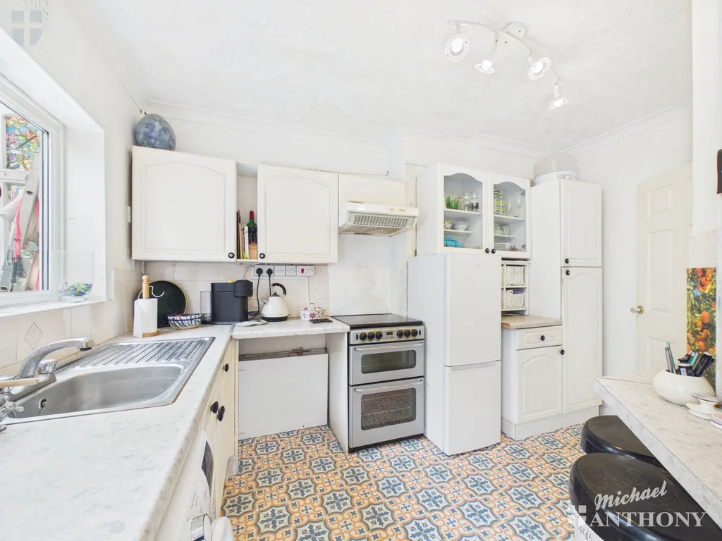 Prebendal Avenue, Aylesbury, HP21 8HY, photo 10