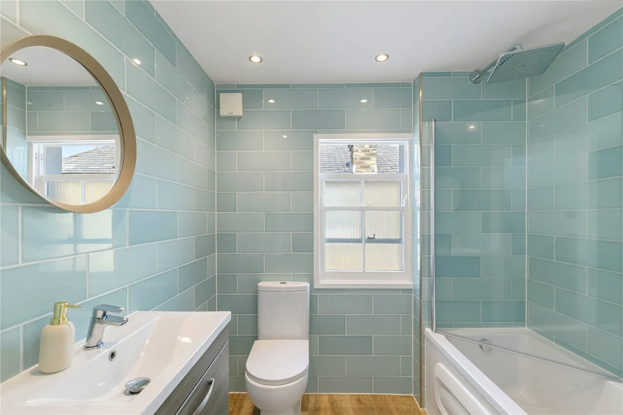 Broomwood Road, London, SW11, photo 10