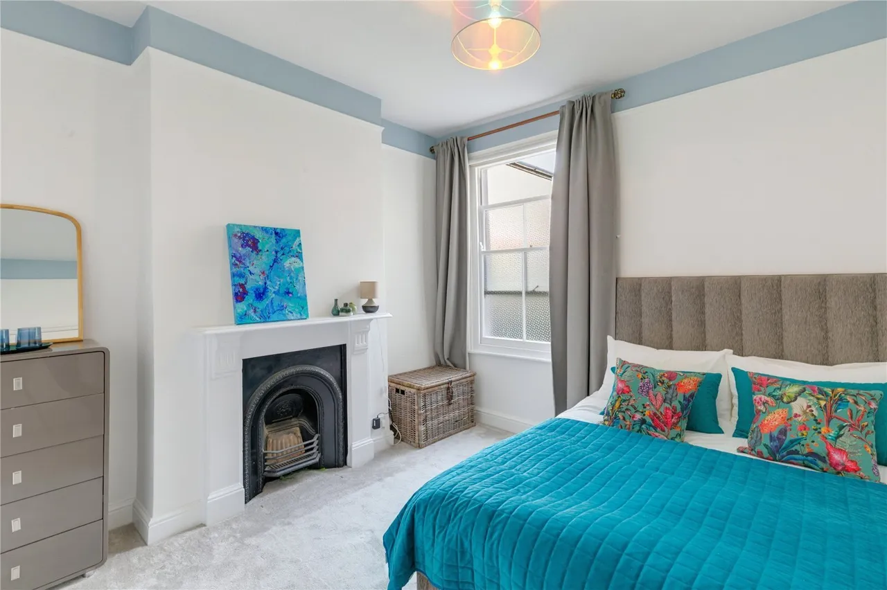 Broomwood Road, London, SW11, photo 11