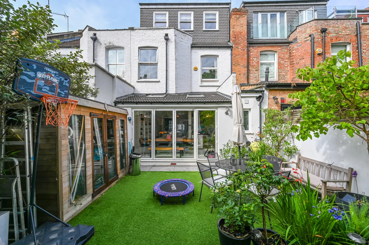 21 Drayton Road, London, photo 11