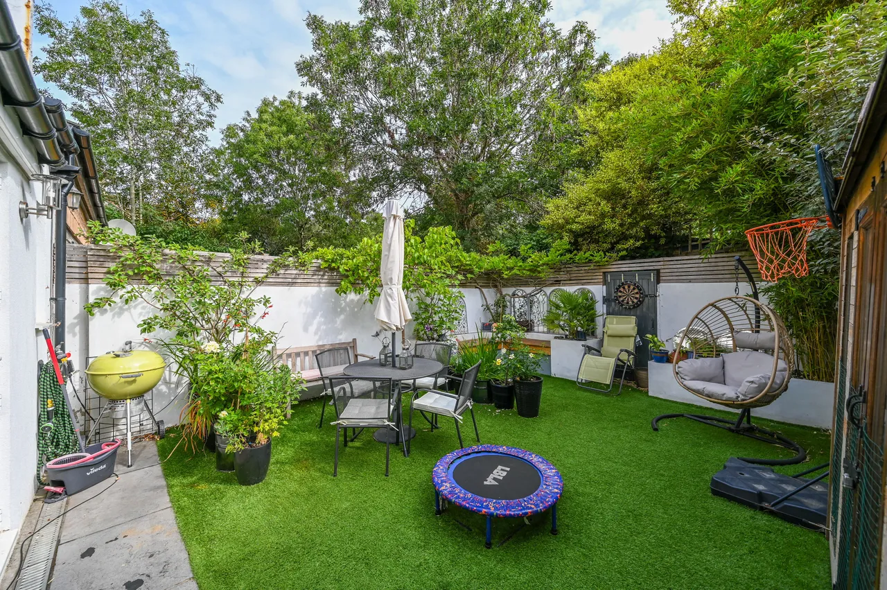 21 Drayton Road, London, photo 9