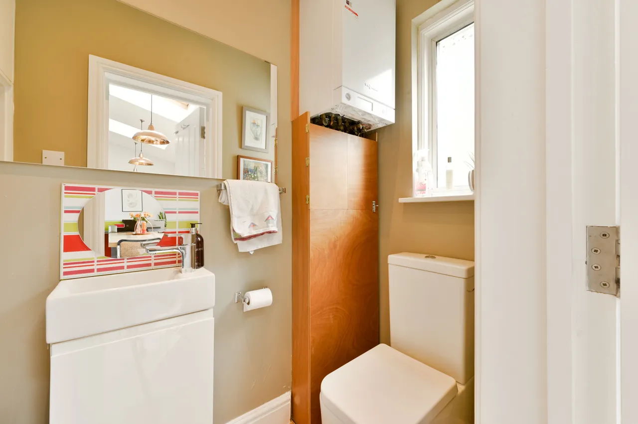 21 Drayton Road, London, photo 7