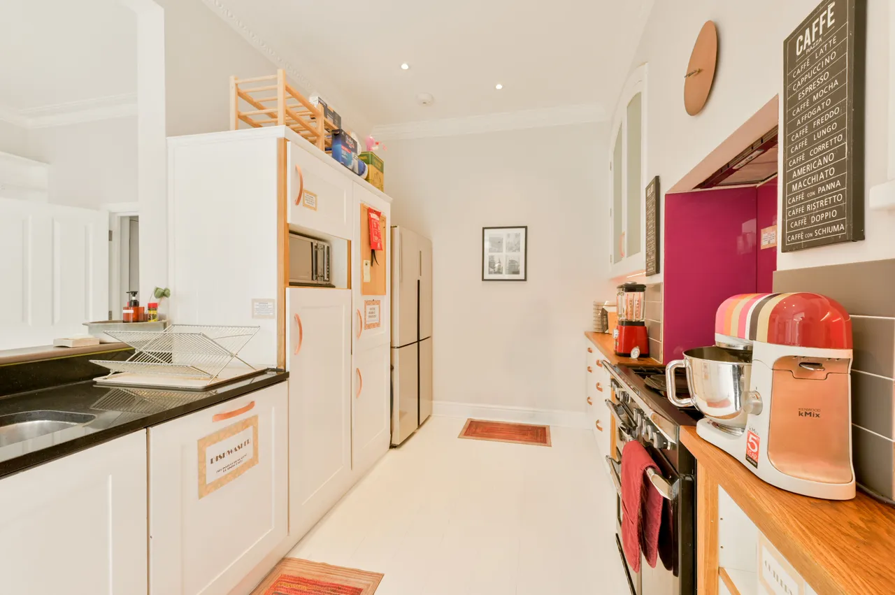 21 Drayton Road, London, photo 6