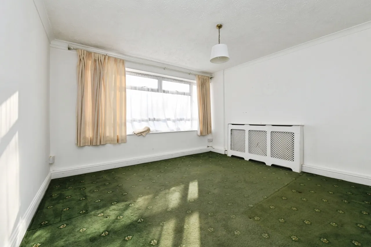Woodland Avenue, Hutton, Brentwood, Essex, CM13, photo 6