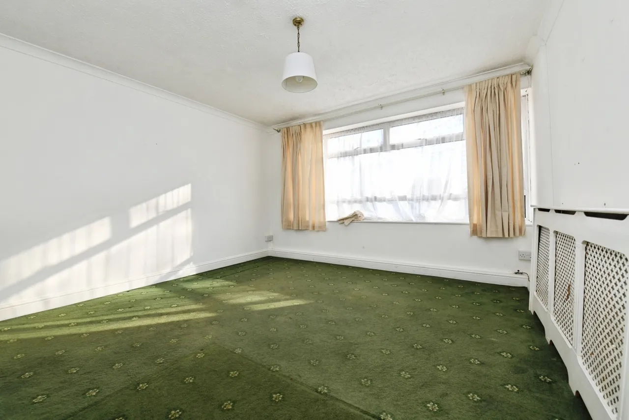 Woodland Avenue, Hutton, Brentwood, Essex, CM13, photo 9