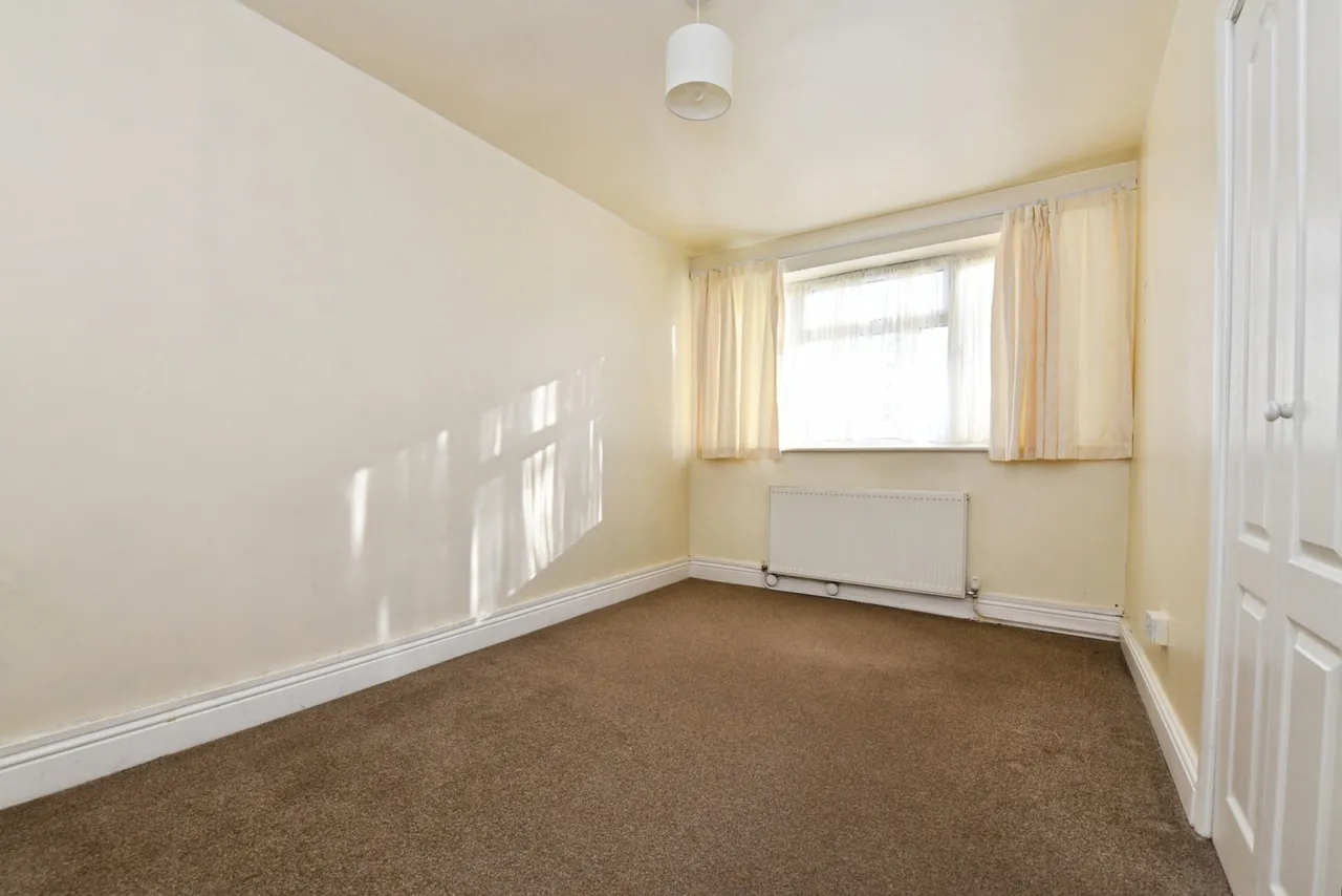 Woodland Avenue, Hutton, Brentwood, Essex, CM13, photo 4