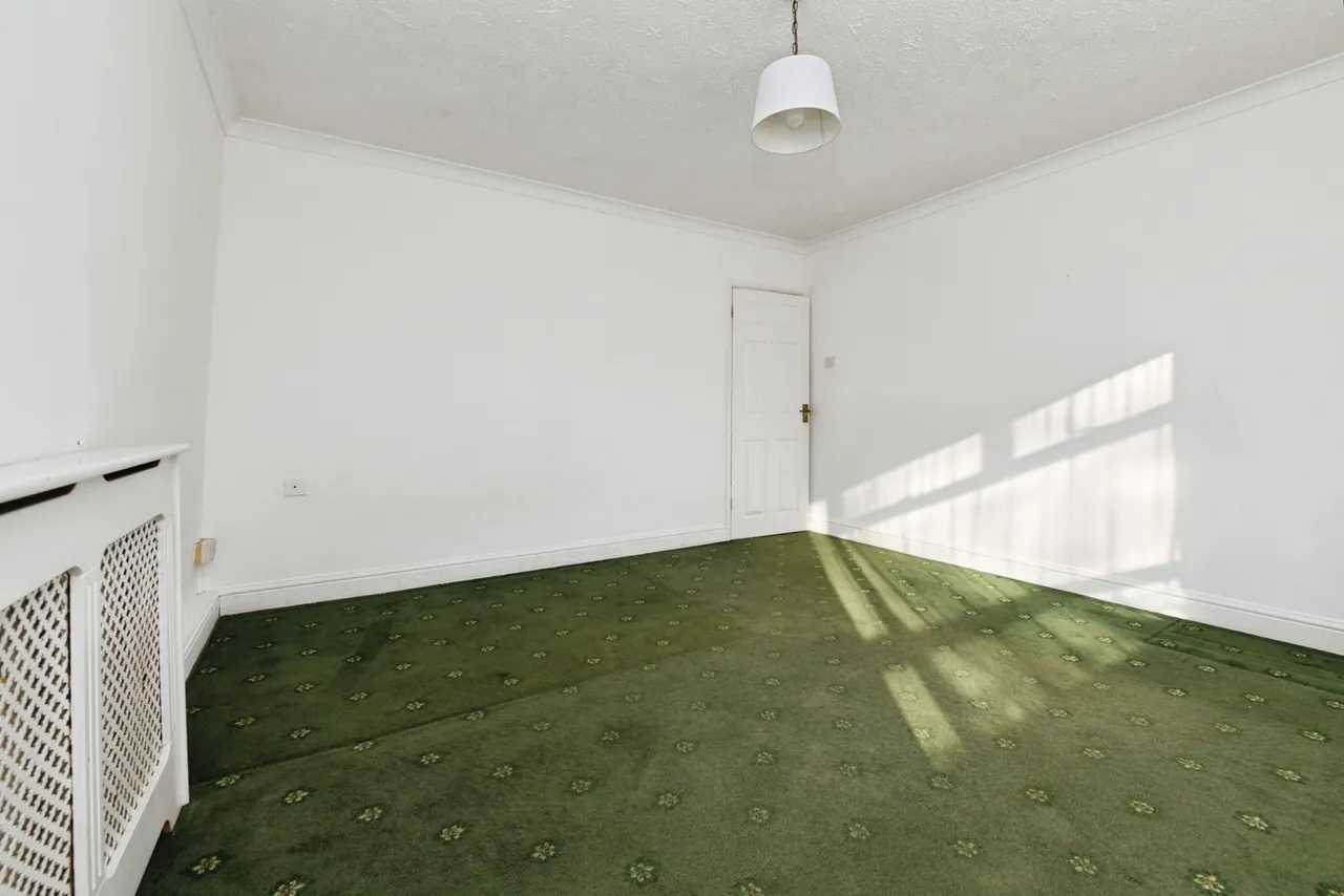 Woodland Avenue, Hutton, Brentwood, Essex, CM13, photo 8