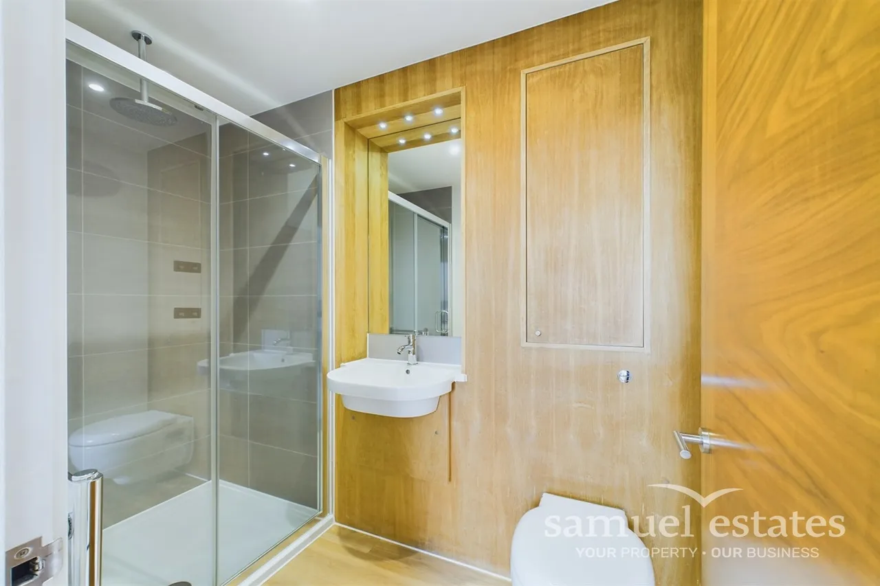 The Avenue, Worcester Park, Surrey, KT4 7LD, photo 11