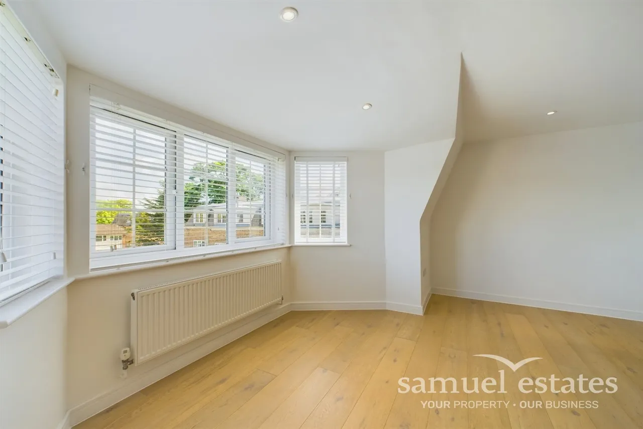 The Avenue, Worcester Park, Surrey, KT4 7LD, photo 8