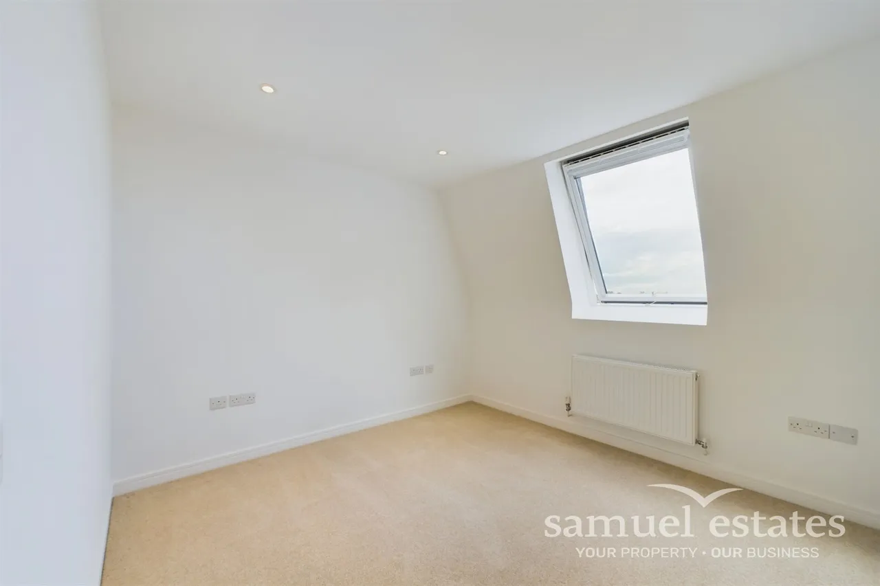 The Avenue, Worcester Park, Surrey, KT4 7LD, photo 5