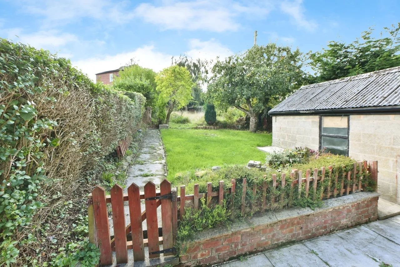 Charlesworth Road, Furness Vale, High Peak, Derbyshire, SK23, photo 12