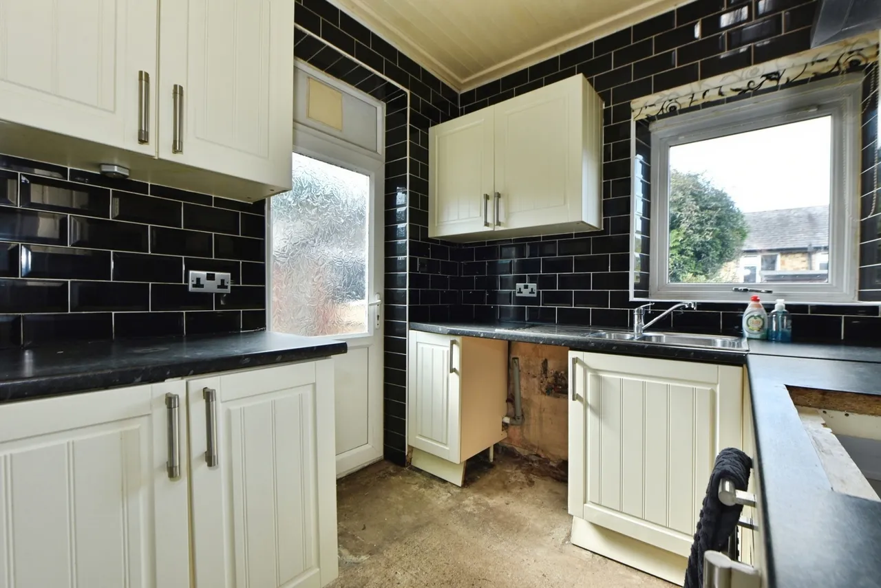 Charlesworth Road, Furness Vale, High Peak, Derbyshire, SK23, photo 5