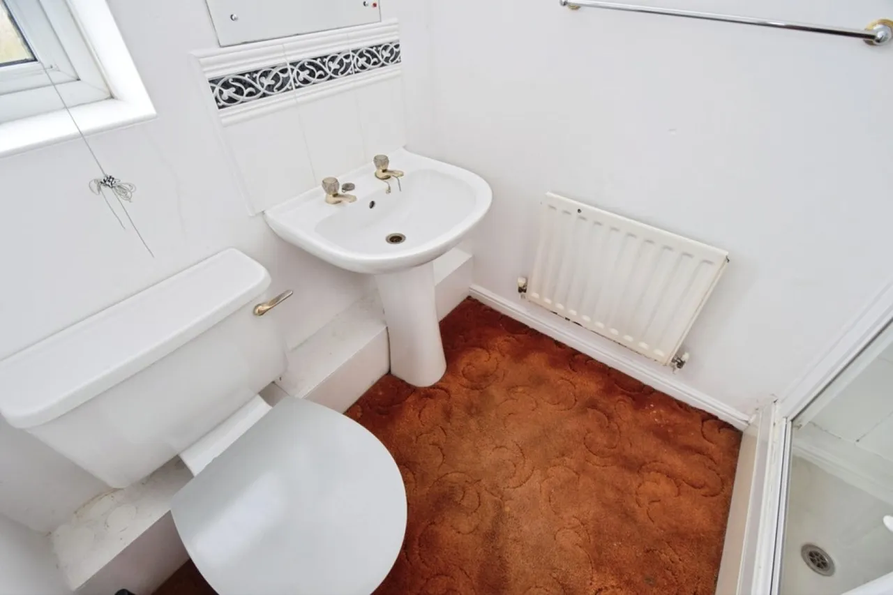 Thackley, Bradford, BD10, photo 8