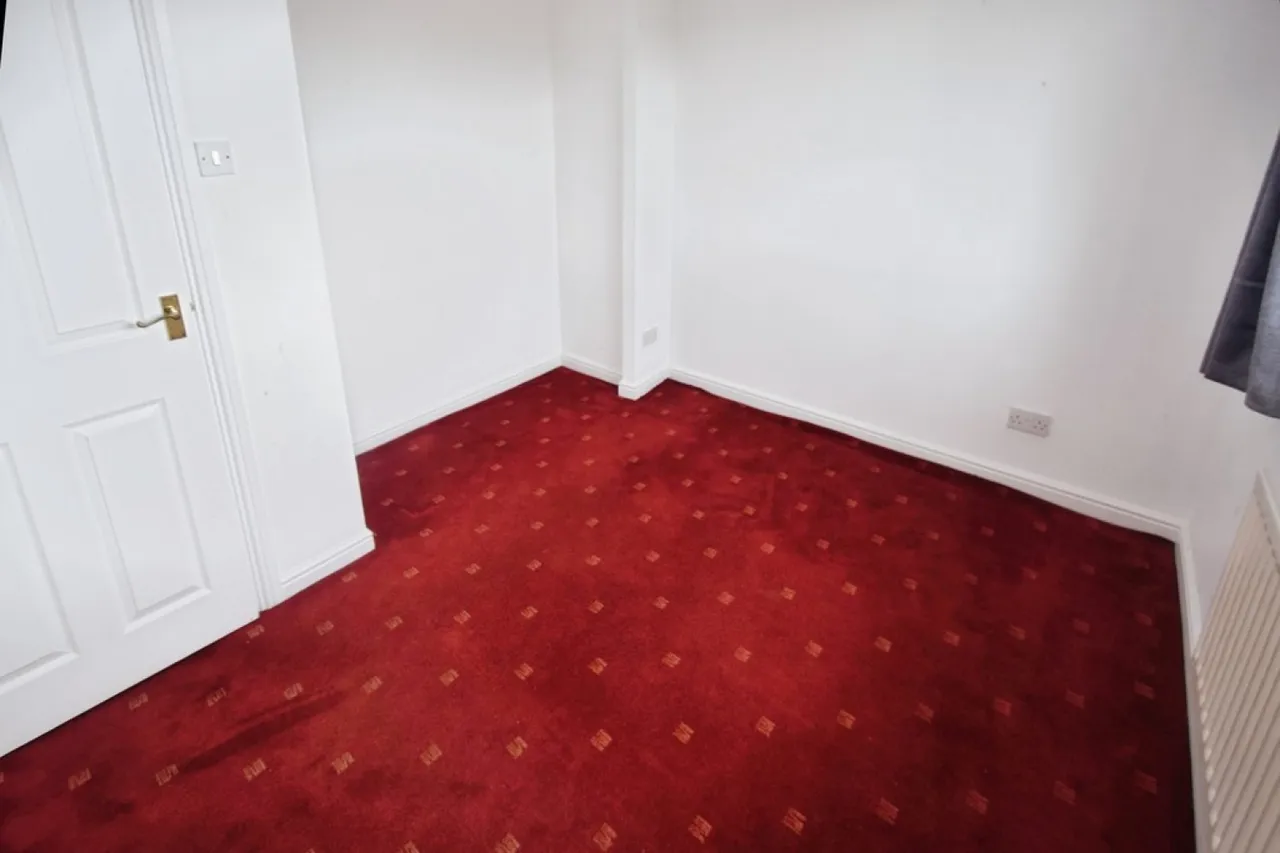 Thackley, Bradford, BD10, photo 10