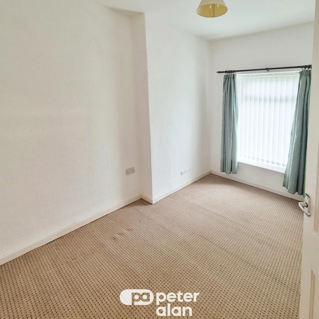 Cross Street, Neath, SA11, photo 8