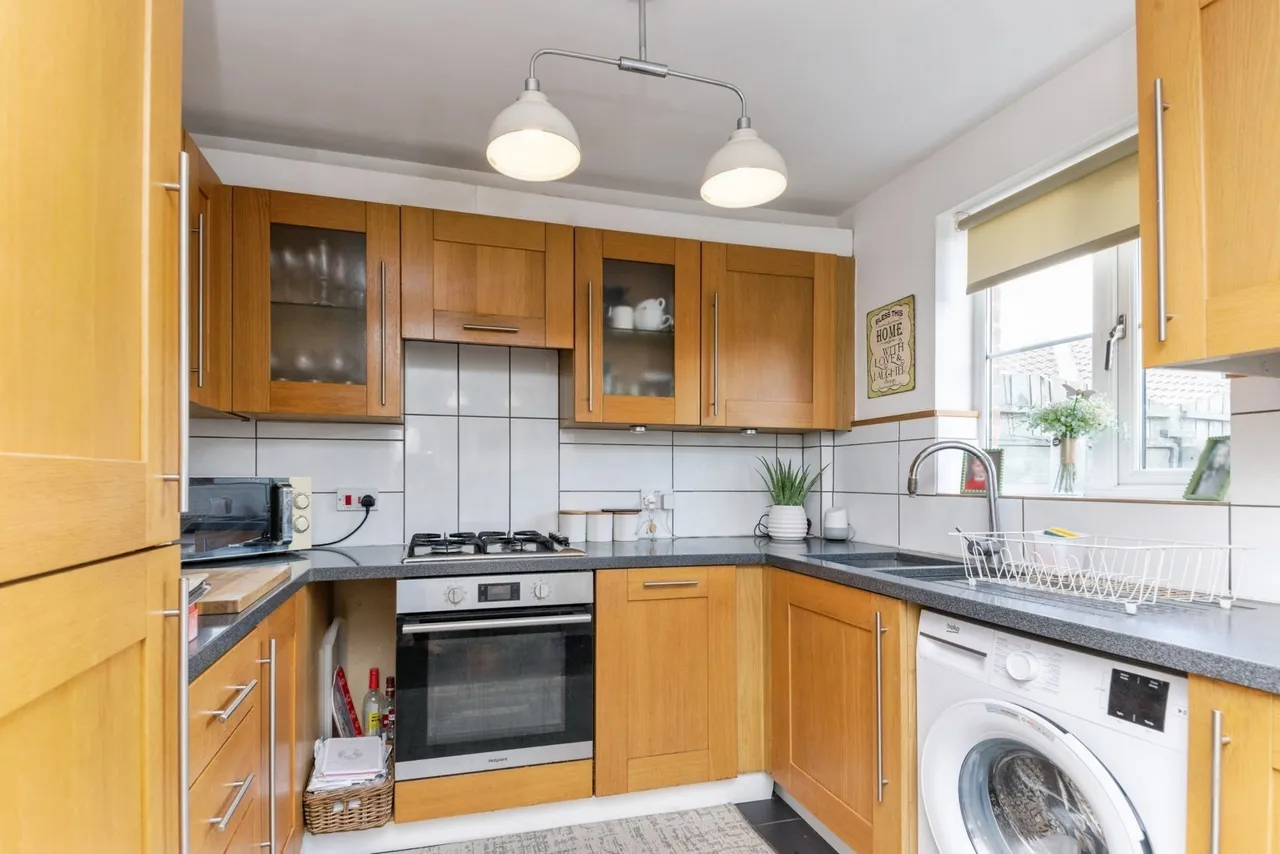 Harpers Way, Clacton-on-Sea, Essex, CO16, photo 4