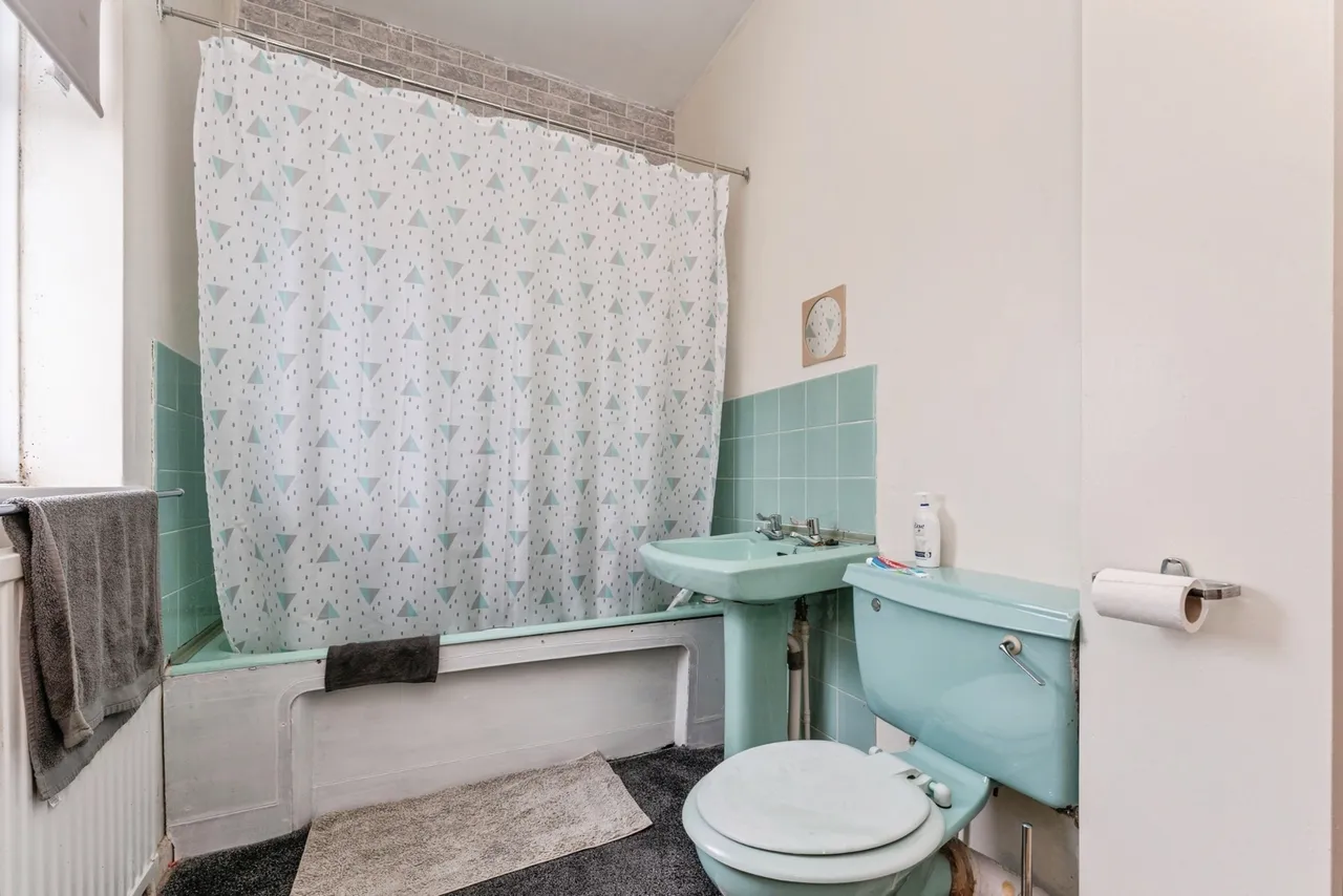 Heyfield Park Road, Little Sutton, CH66, photo 13