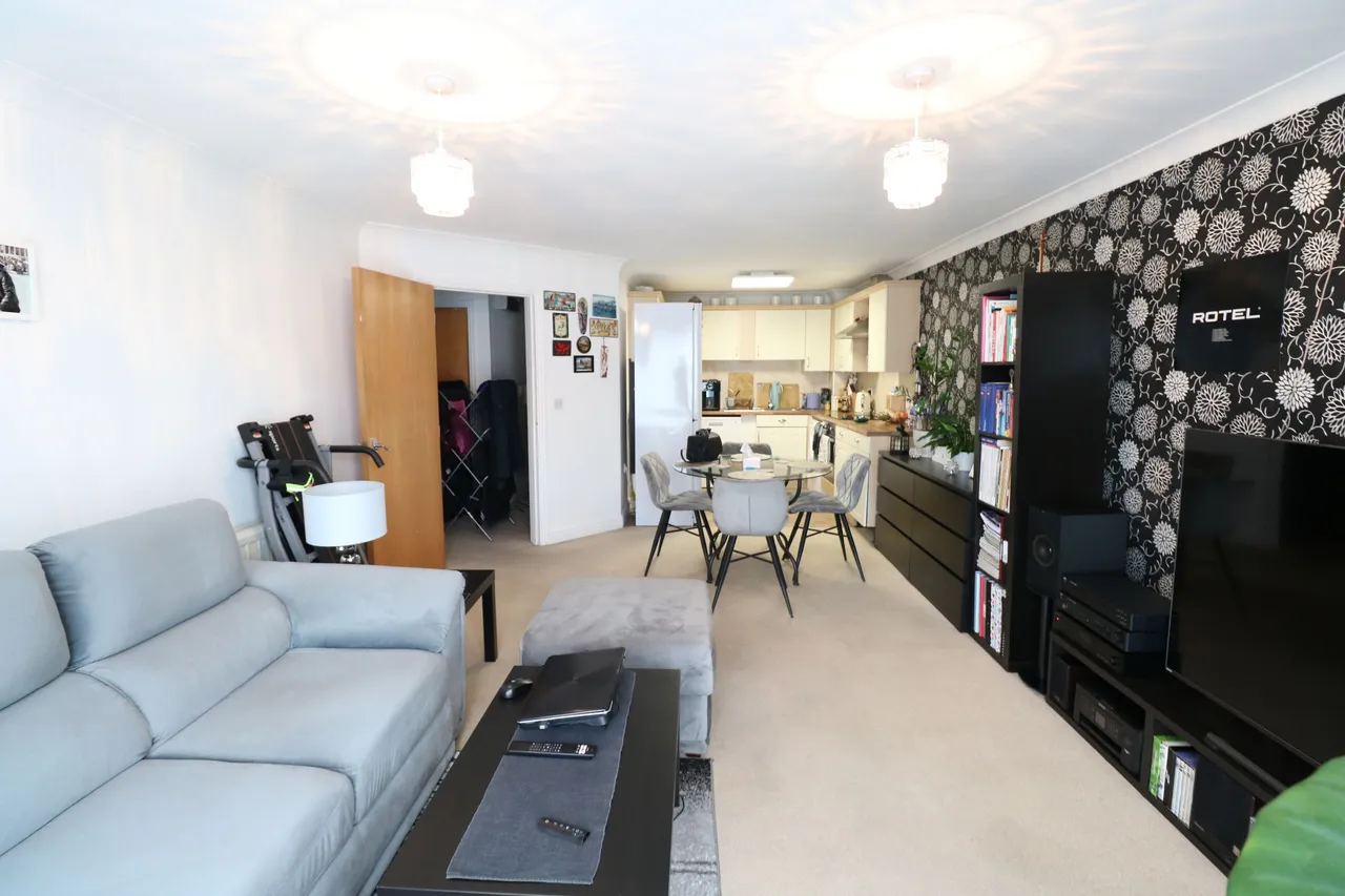 Anchor Court, Grays, Essex, RM17 6QN, photo 6