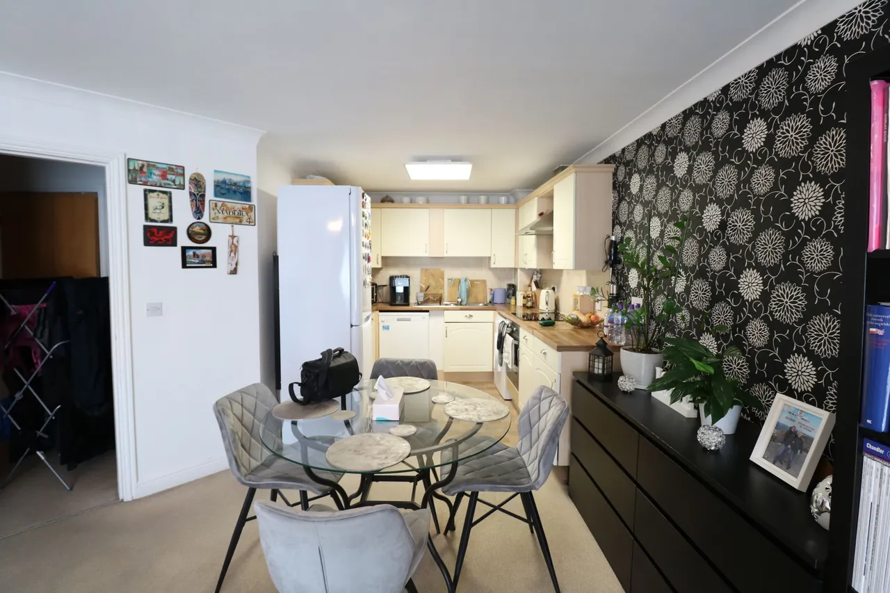 Anchor Court, Grays, Essex, RM17 6QN, photo 3