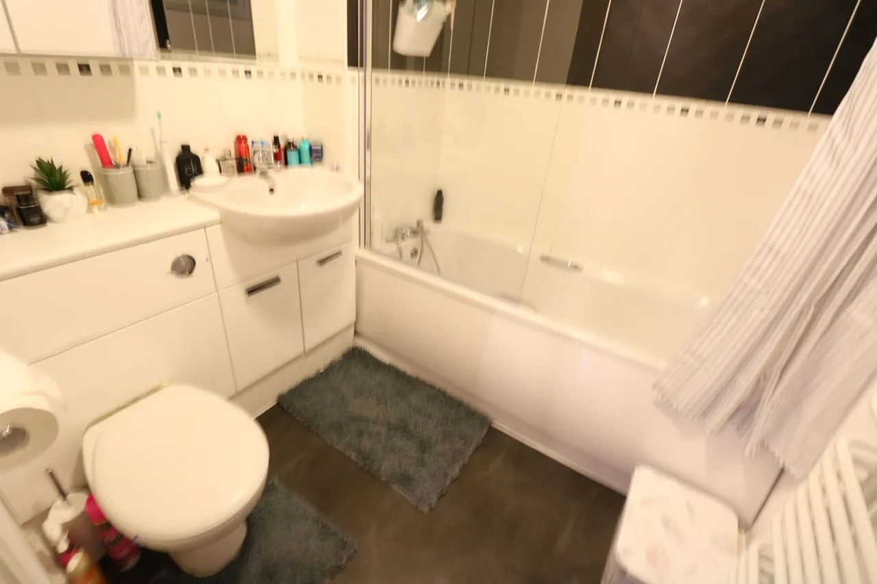 Anchor Court, Grays, Essex, RM17 6QN, photo 10