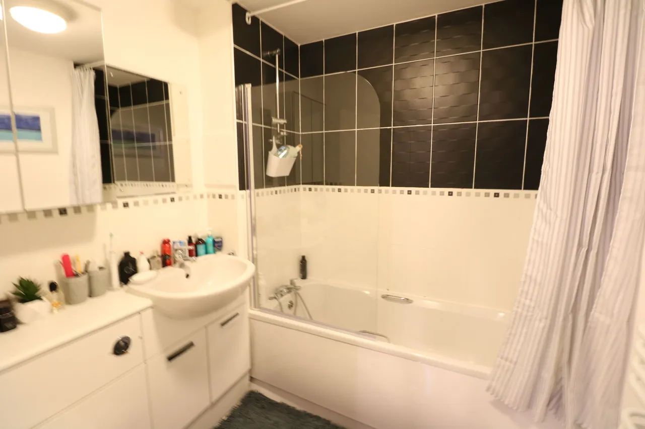 Anchor Court, Grays, Essex, RM17 6QN, photo 9
