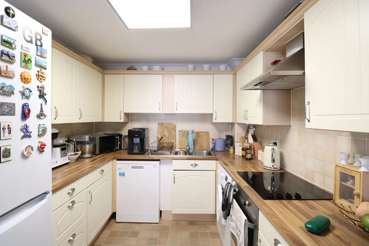 Anchor Court, Grays, Essex, RM17 6QN, photo 5