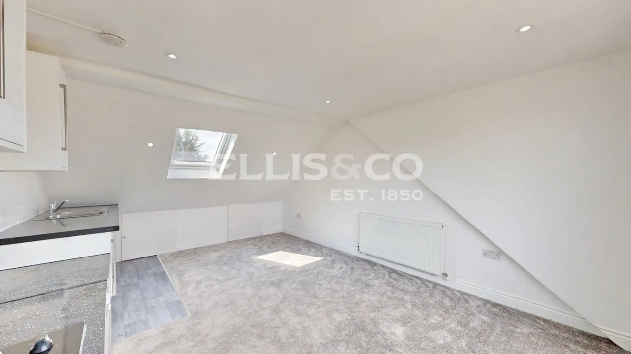 Thorn Close, Northolt, UB5, photo 9