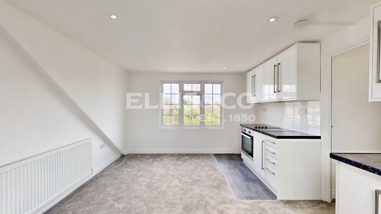 Thorn Close, Northolt, UB5, photo 11