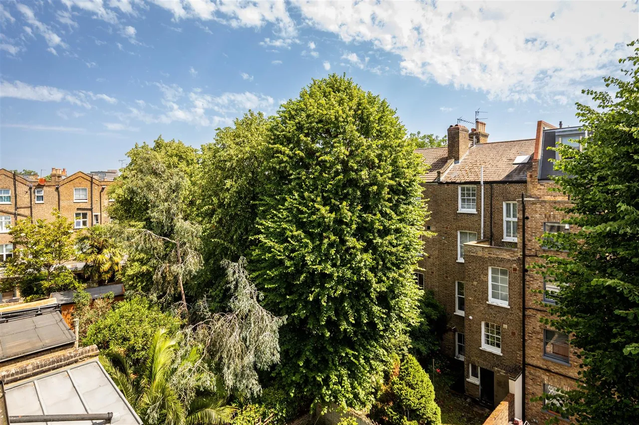 Warbeck Road, London, W12, photo 24
