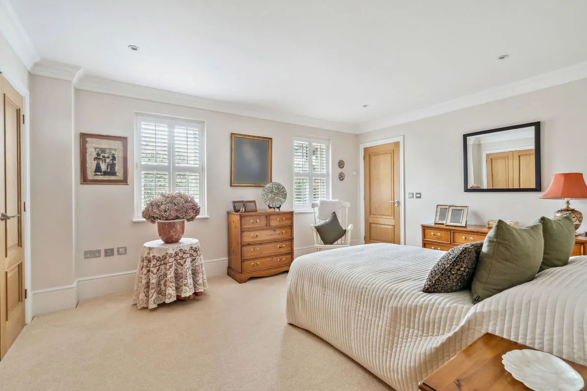 Shire Lane, Chorleywood, WD3, photo 11