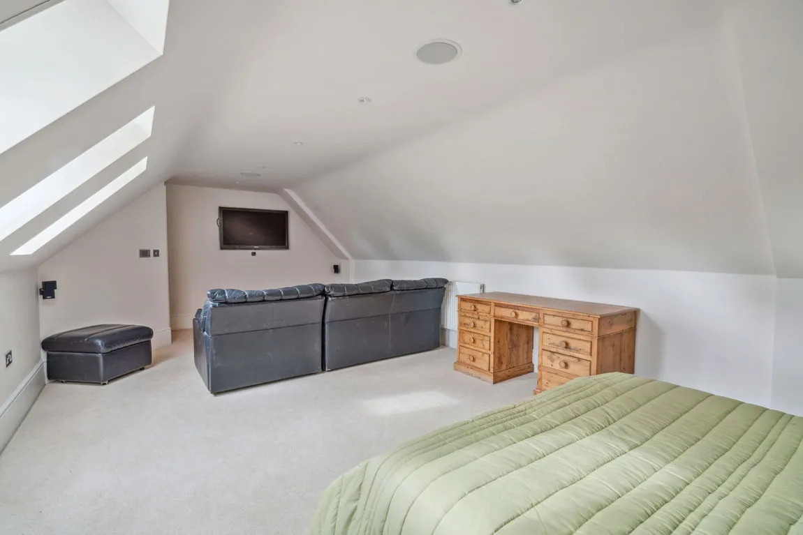 Shire Lane, Chorleywood, WD3, photo 13