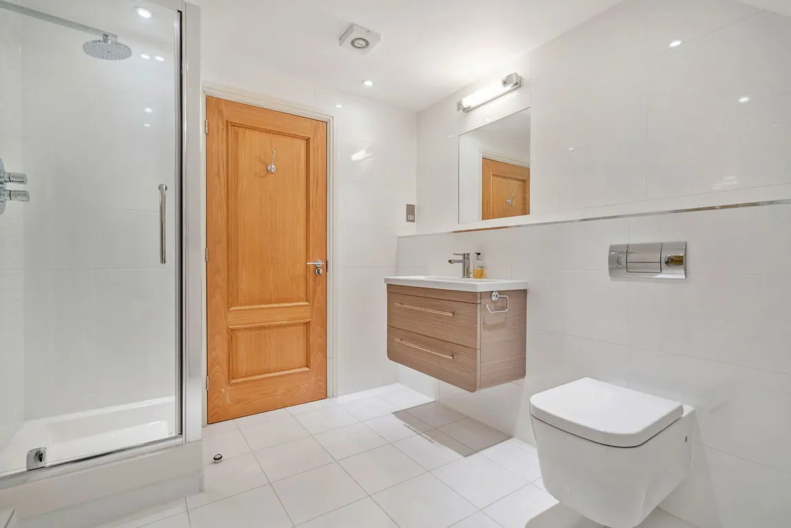 Shire Lane, Chorleywood, WD3, photo 18