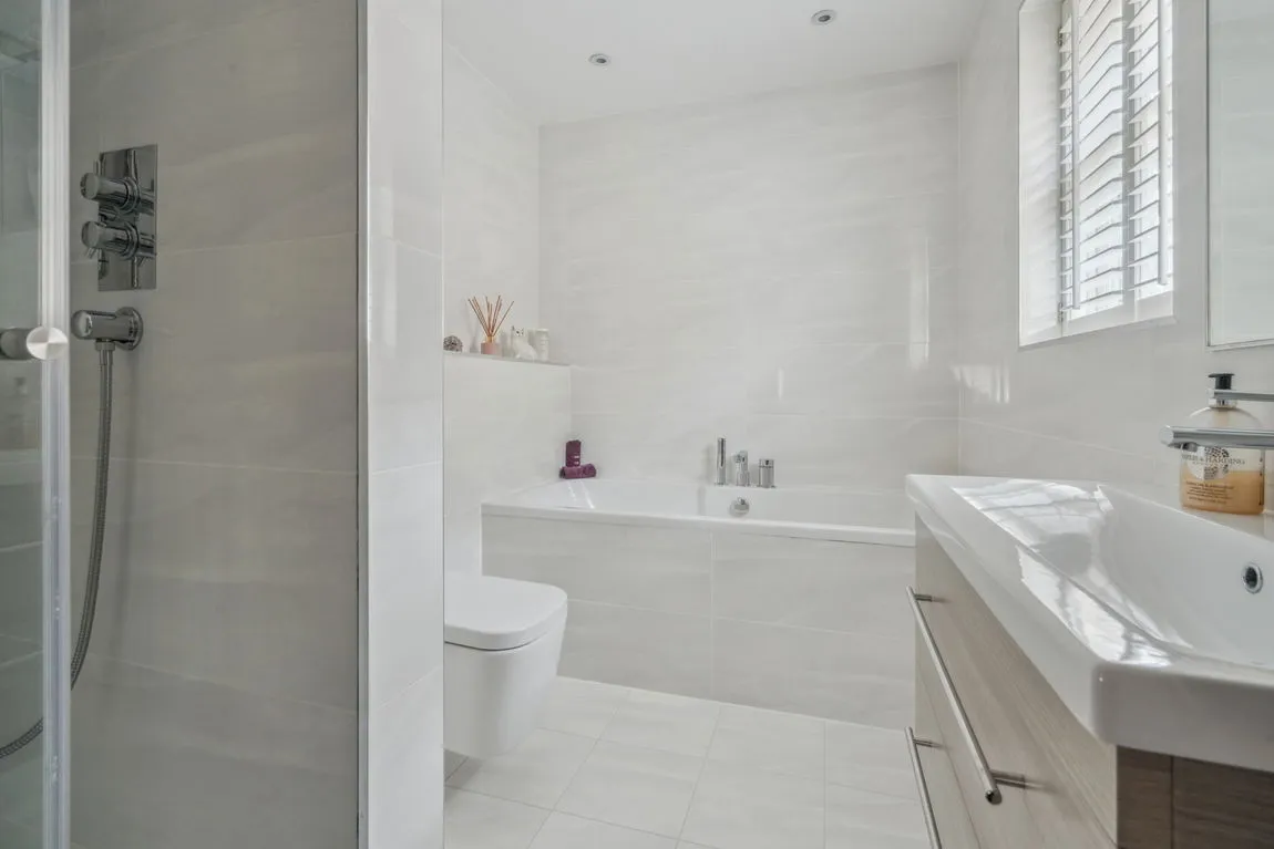 Shire Lane, Chorleywood, WD3, photo 16