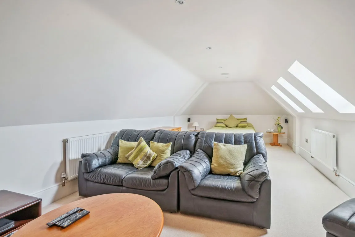 Shire Lane, Chorleywood, WD3, photo 12