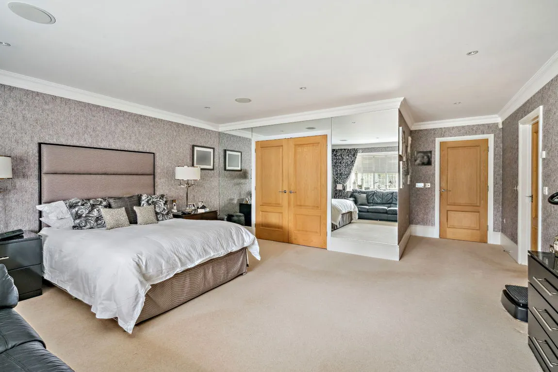 Shire Lane, Chorleywood, WD3, photo 21