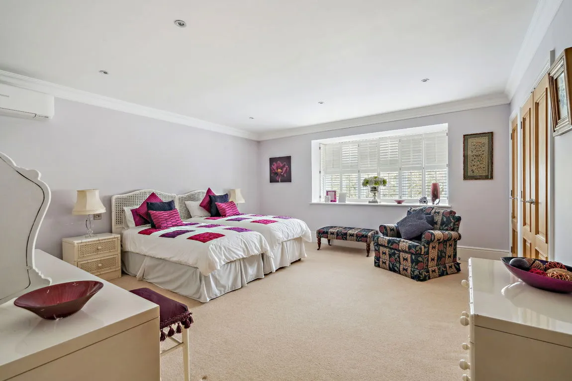 Shire Lane, Chorleywood, WD3, photo 9