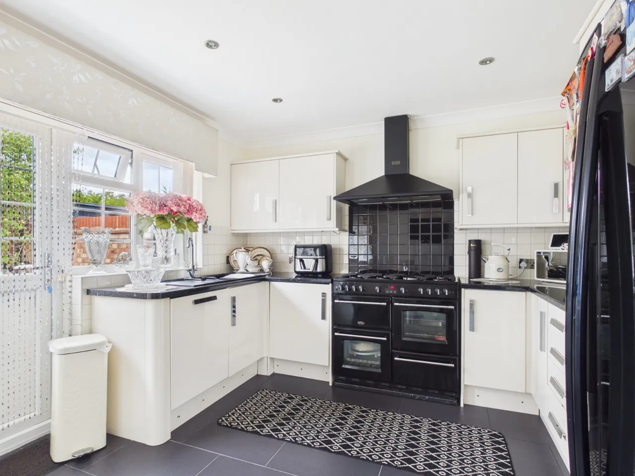 Wraysbury Road, Staines-upon-Thames, TW19, photo 13