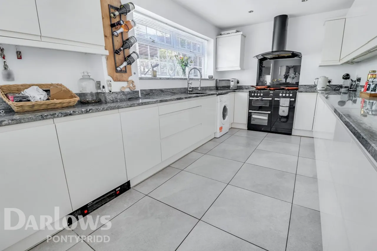 Rhydyfelin, Pontypridd, photo 11