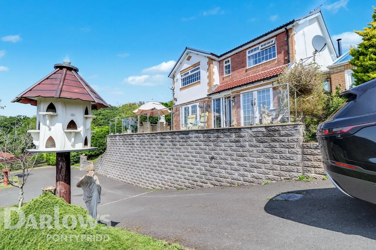 4 bed house for sale, Rhydyfelin, Pontypridd