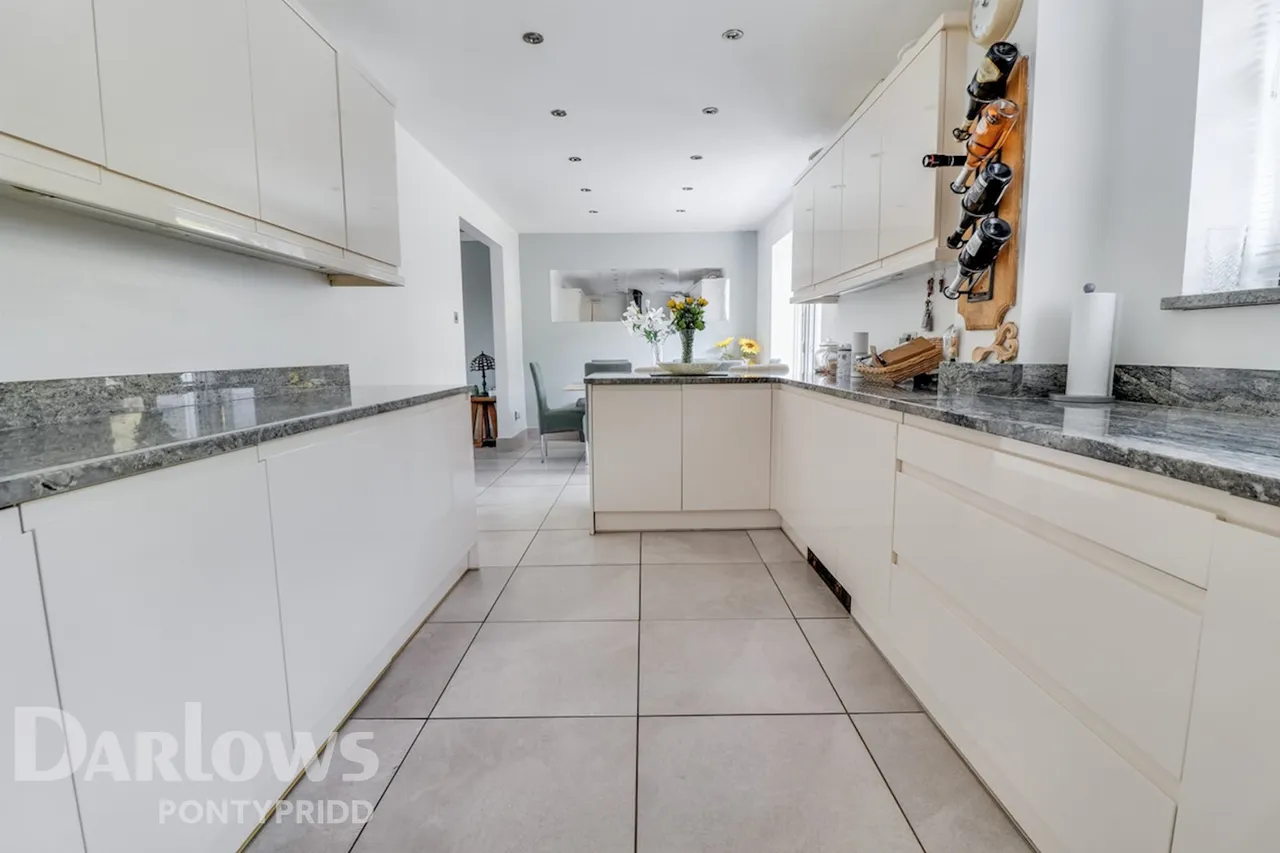 Rhydyfelin, Pontypridd, photo 13