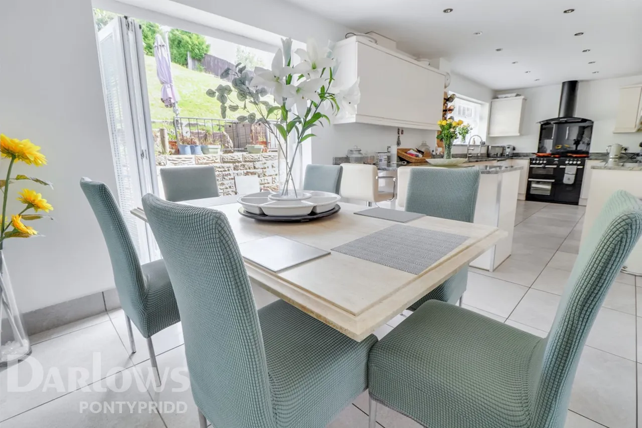 Rhydyfelin, Pontypridd, photo 9
