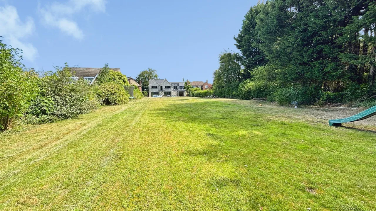 Lincoln Road, Branston, LN4, photo 30