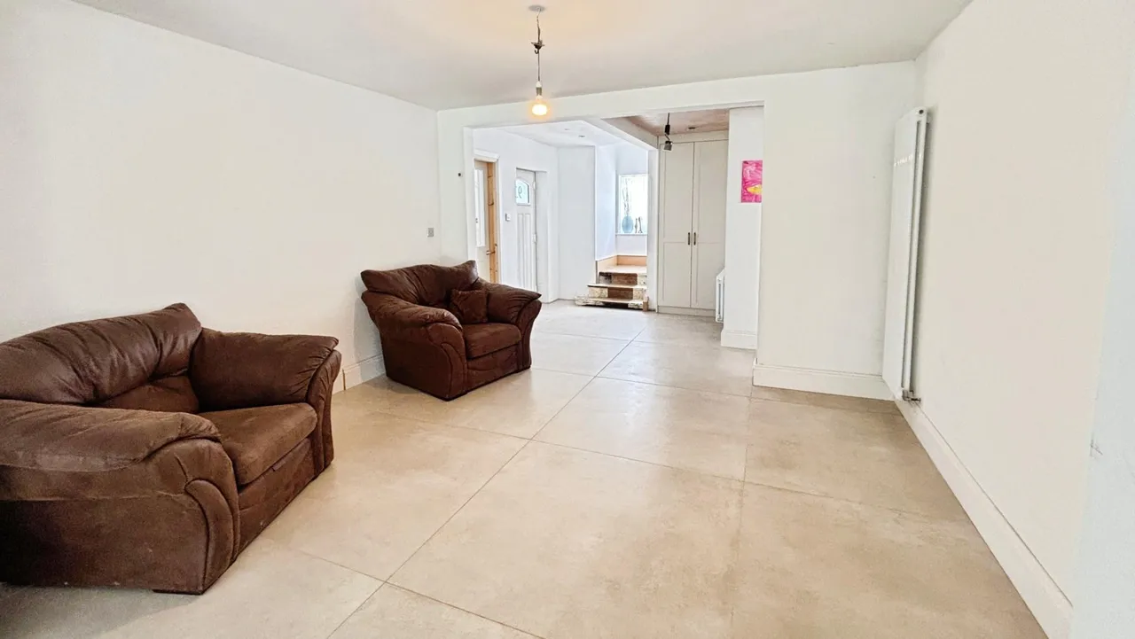 Lincoln Road, Branston, LN4, photo 10