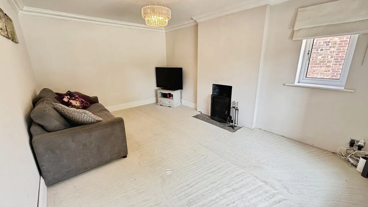 Lincoln Road, Branston, LN4, photo 9
