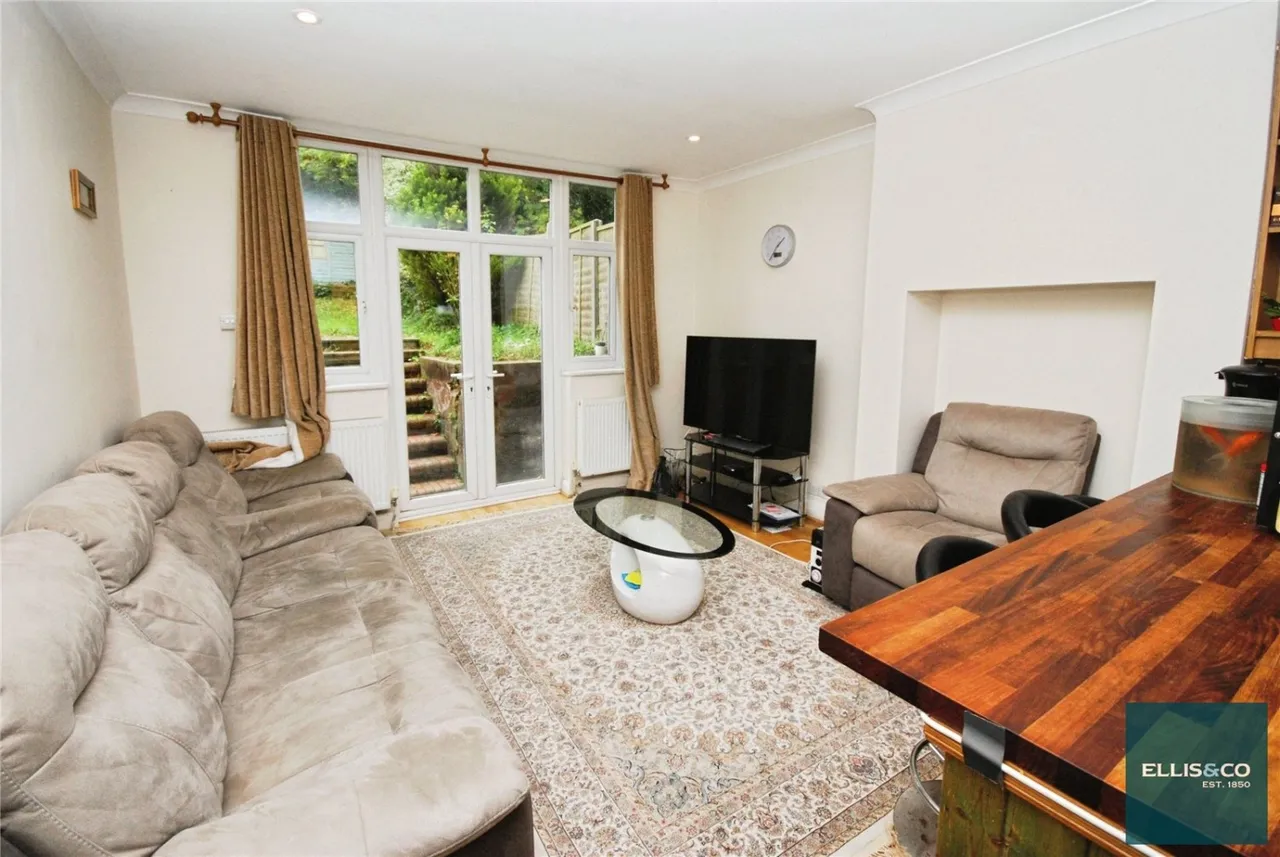 Finchley Road, Golders Green, NW11, photo 4