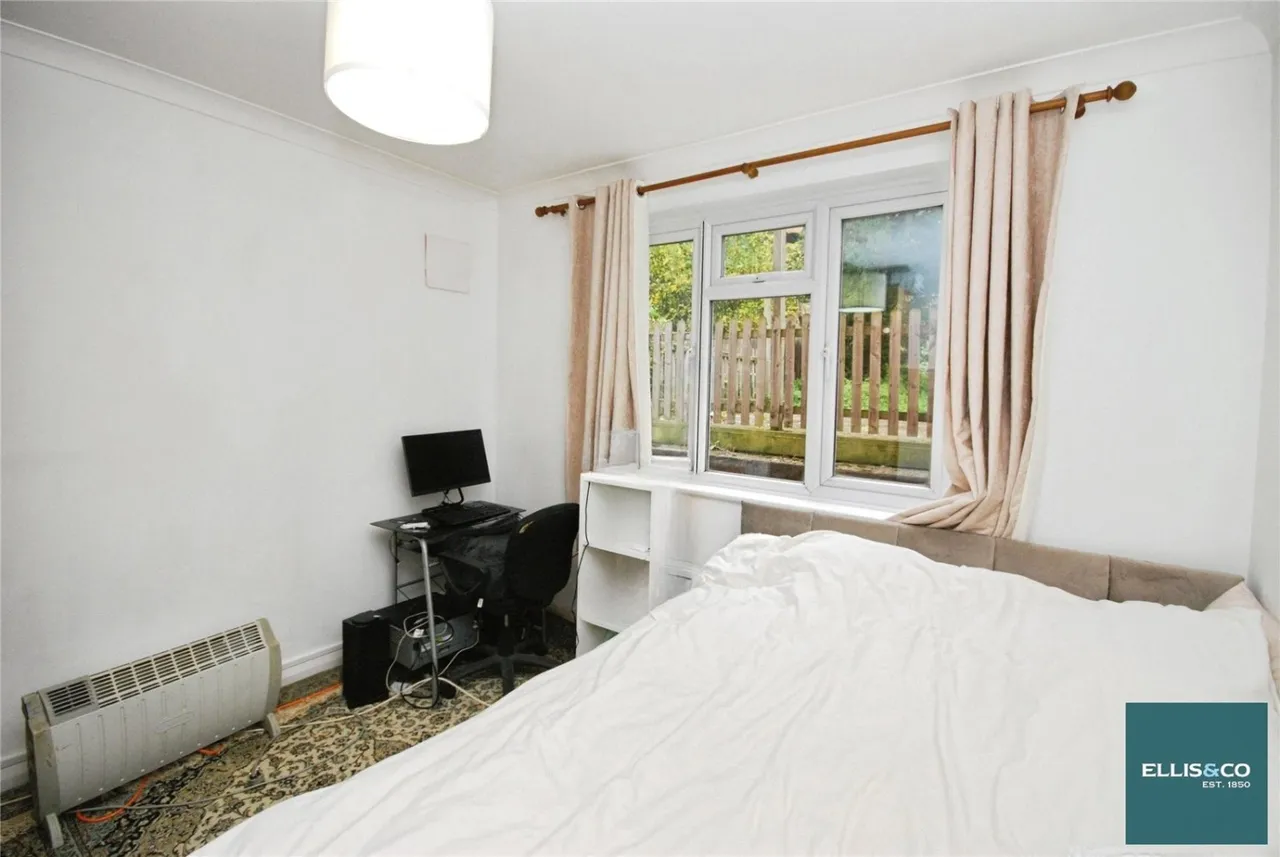 Finchley Road, Golders Green, NW11, photo 7