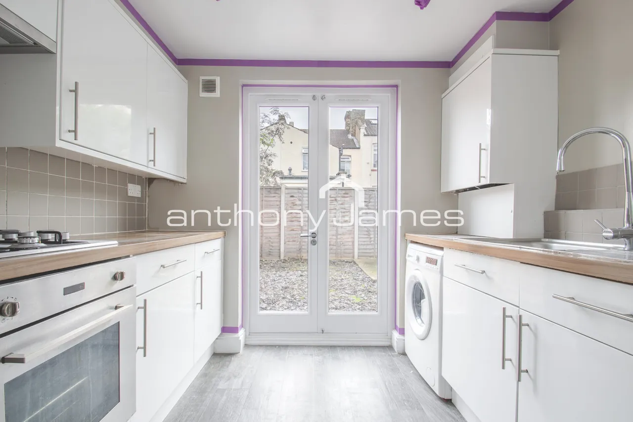 Coxwell Road, London, photo 6