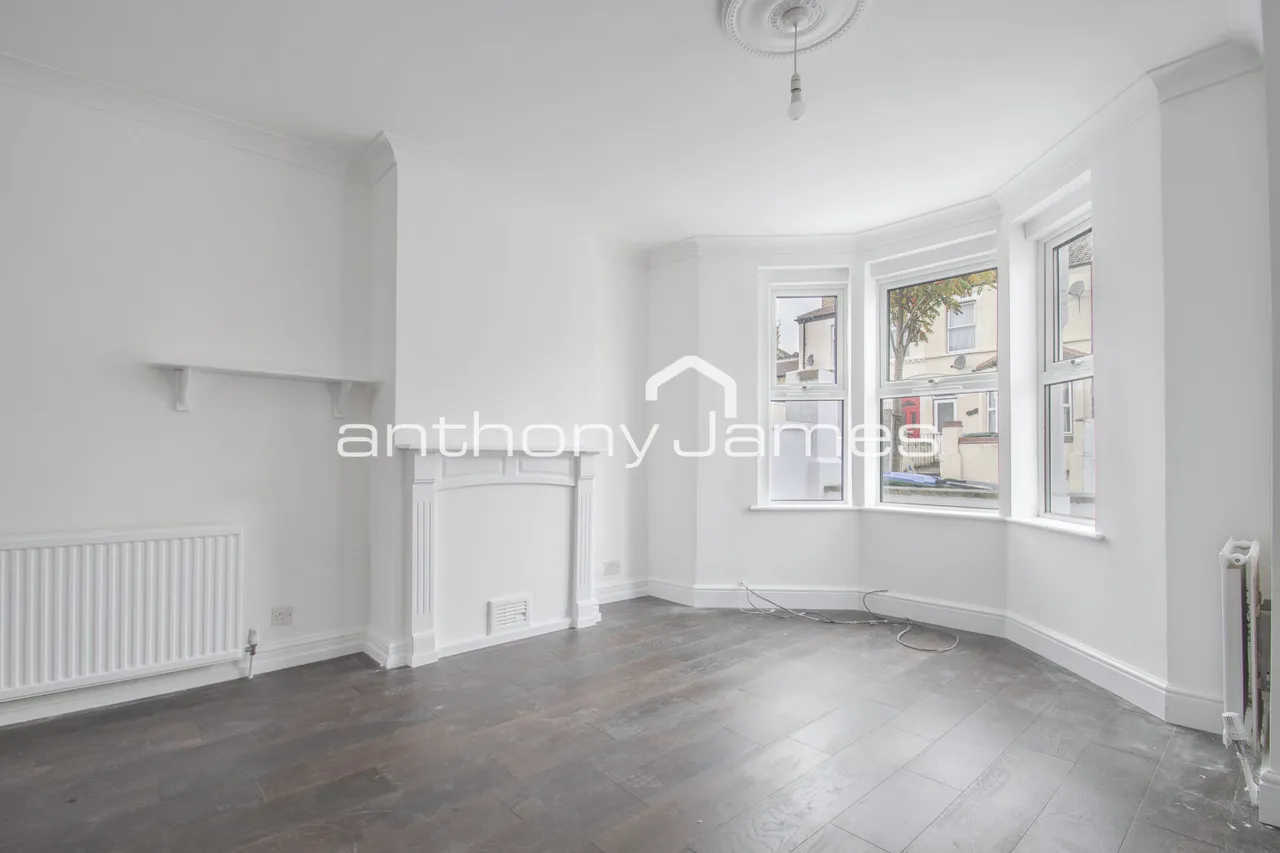 Coxwell Road, London, photo 2