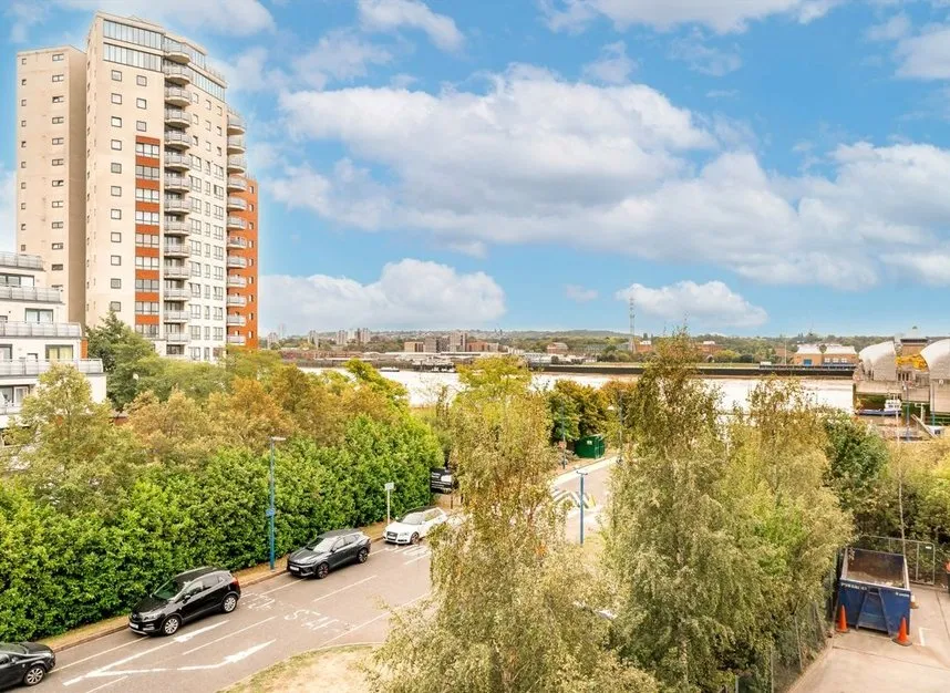 Booth Road, Royal Wharf, E16, photo 2