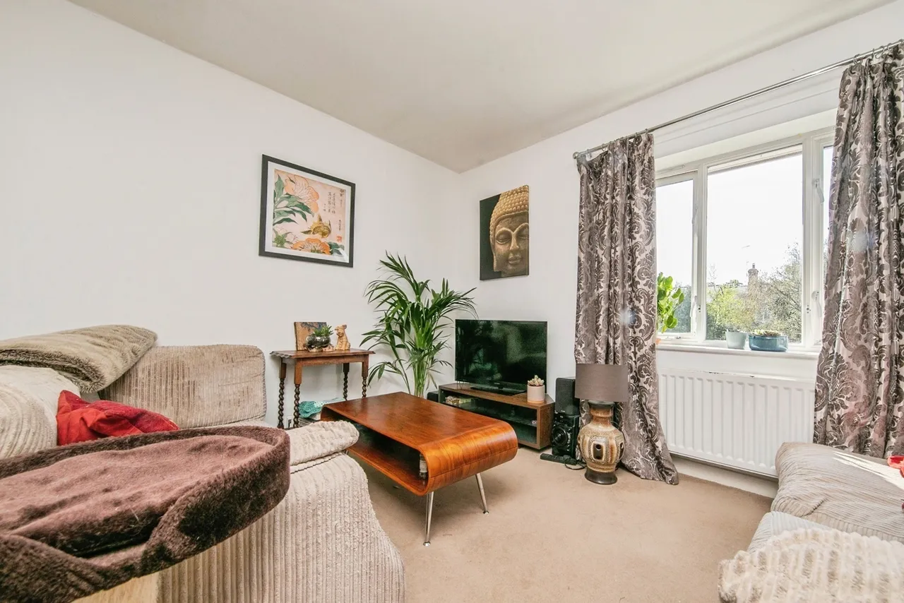 2 bed flat for sale — Grant Rise, Woodbridge, Suffolk, IP12